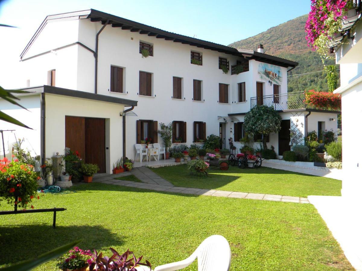 Agriturismo Alle Ruote Meduno Exteriér fotografie