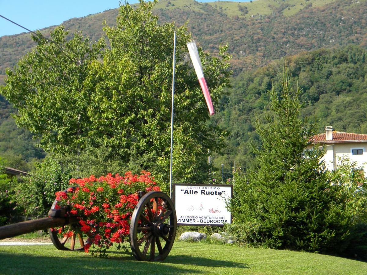 Agriturismo Alle Ruote Meduno Exteriér fotografie