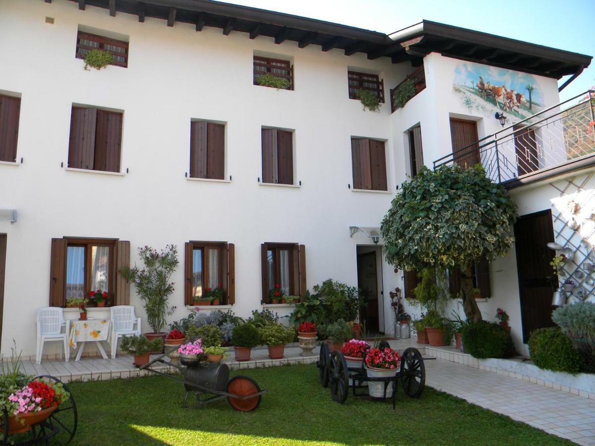 Agriturismo Alle Ruote Meduno Exteriér fotografie